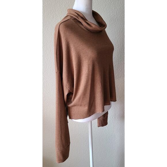 American Eagle‎ Outfitters Cropped Oversized Cowl Ribbed Sweater Sz Large Tan - Picture 2 of 12